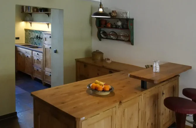 ARTIS_Landhauskueche_Eiche_Stollenbau (1)